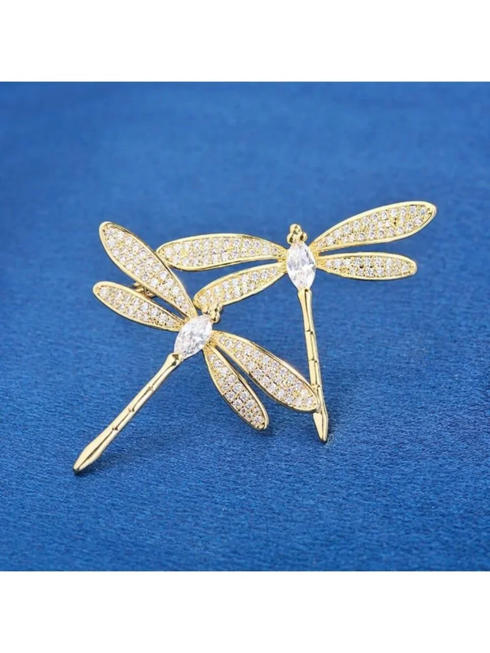 Stylish Dragonfly Brooch Pin Jewelry Gift for Women - Unique Fashion Accessory